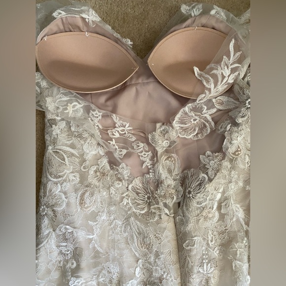 Floravere D. Prince Wedding Dress size 12 - Picture 10 of 10